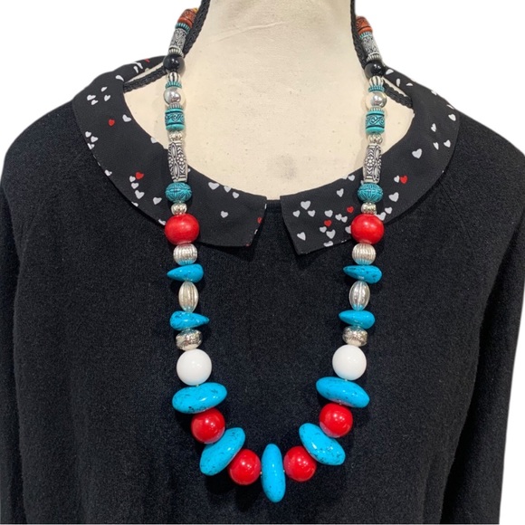 Handmade and Vintage Resins Beads Statement Necklace - Picture 7 of 8